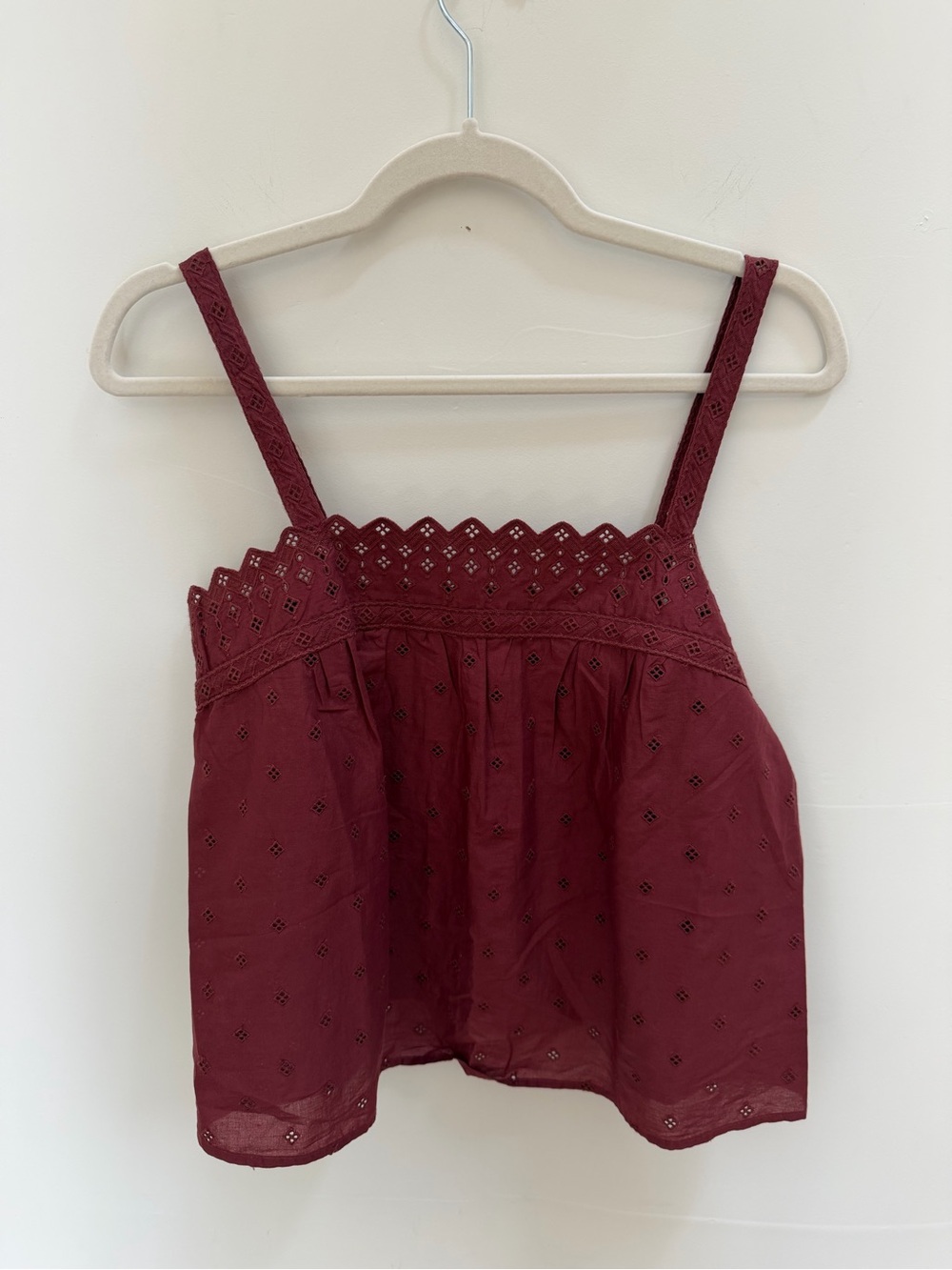 Madewell Eyelet Lace Trim Spaghetti Strap Top - Burgundy